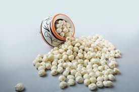 Raw Fox Nut ( 5 Sutta Hand Picked 15mm)